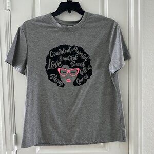 Gray Graphic T-Shirt With Empowering Words Afro Design Womens XL